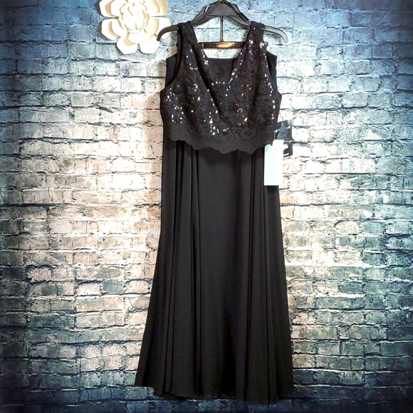 simple black tie dress WEDTREND Women Strapless Graduation Dress Simple A Line Midi Black Tie Dress main image 1